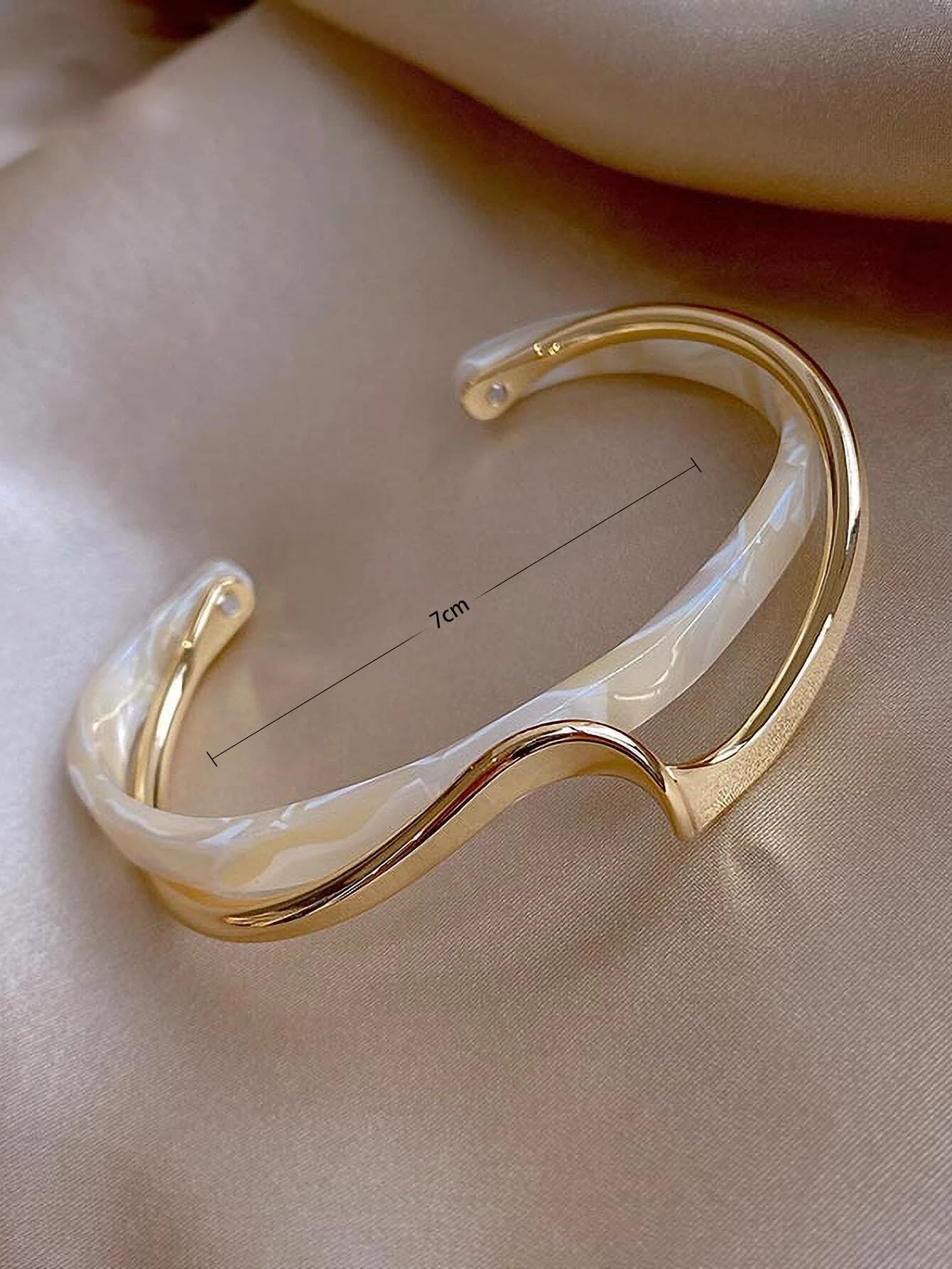 Structured Layered Cuff Bangle: Timeless Elegance