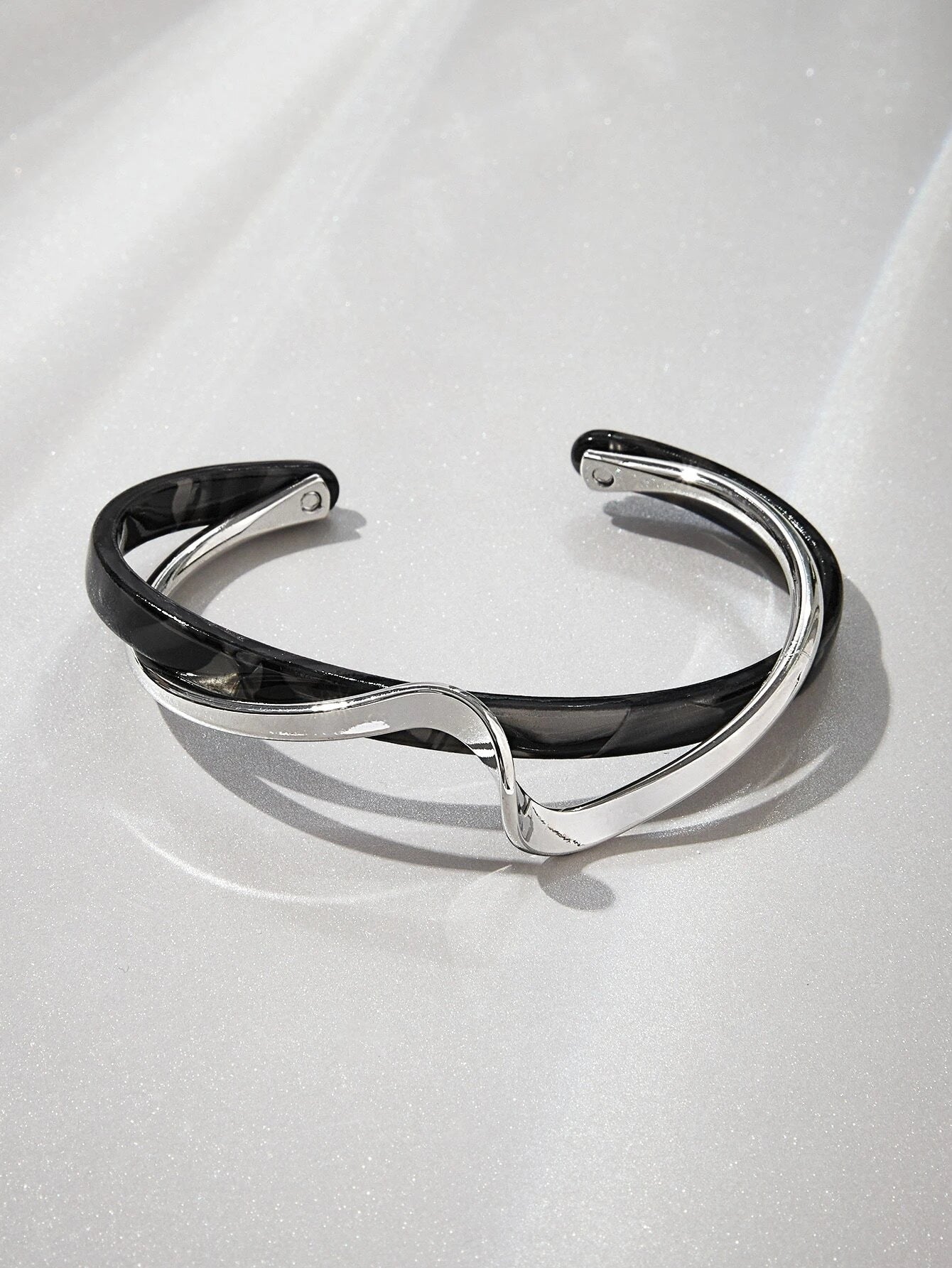 Structured Layered Cuff Bangle: Timeless Elegance