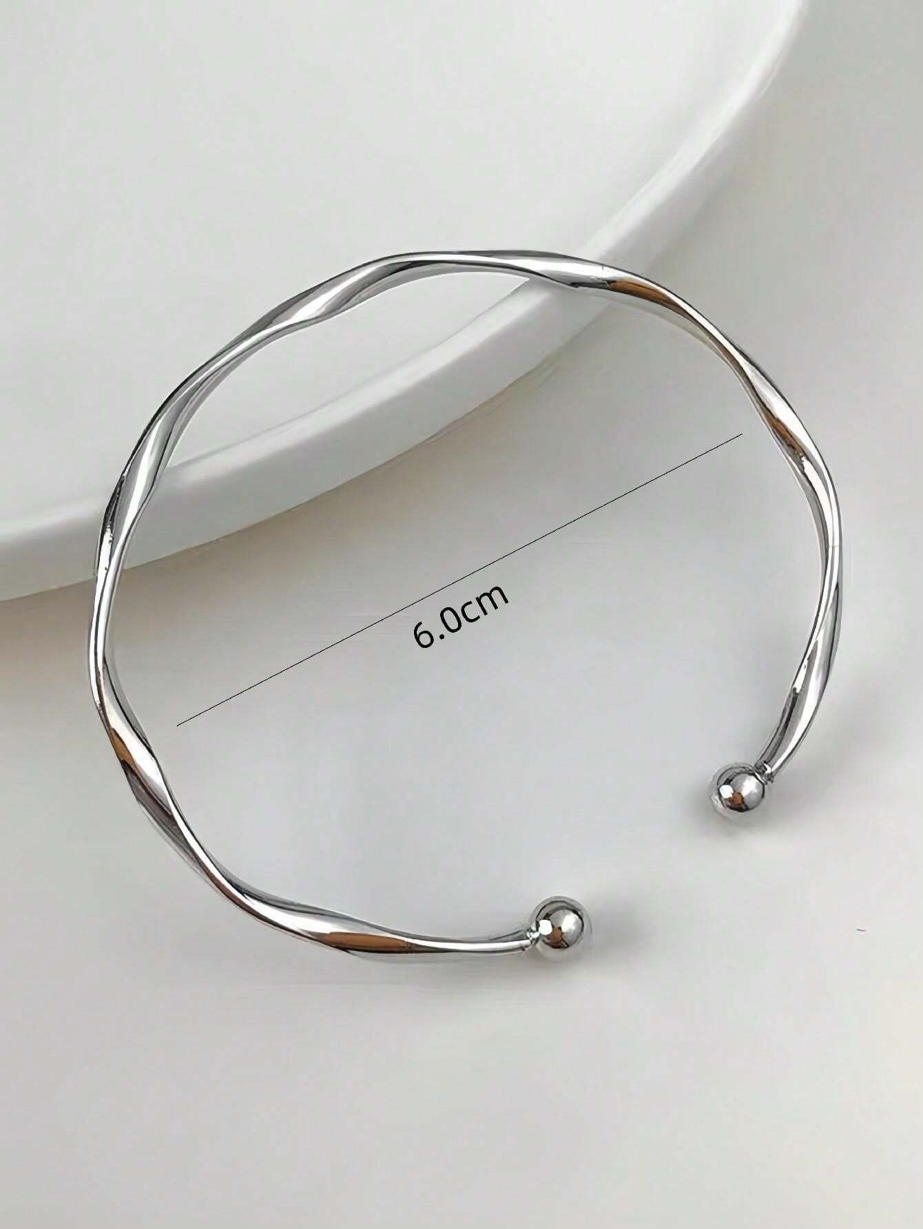 Simple Wave Design Open Bangle Bracelet: Fashionable Essential for Women