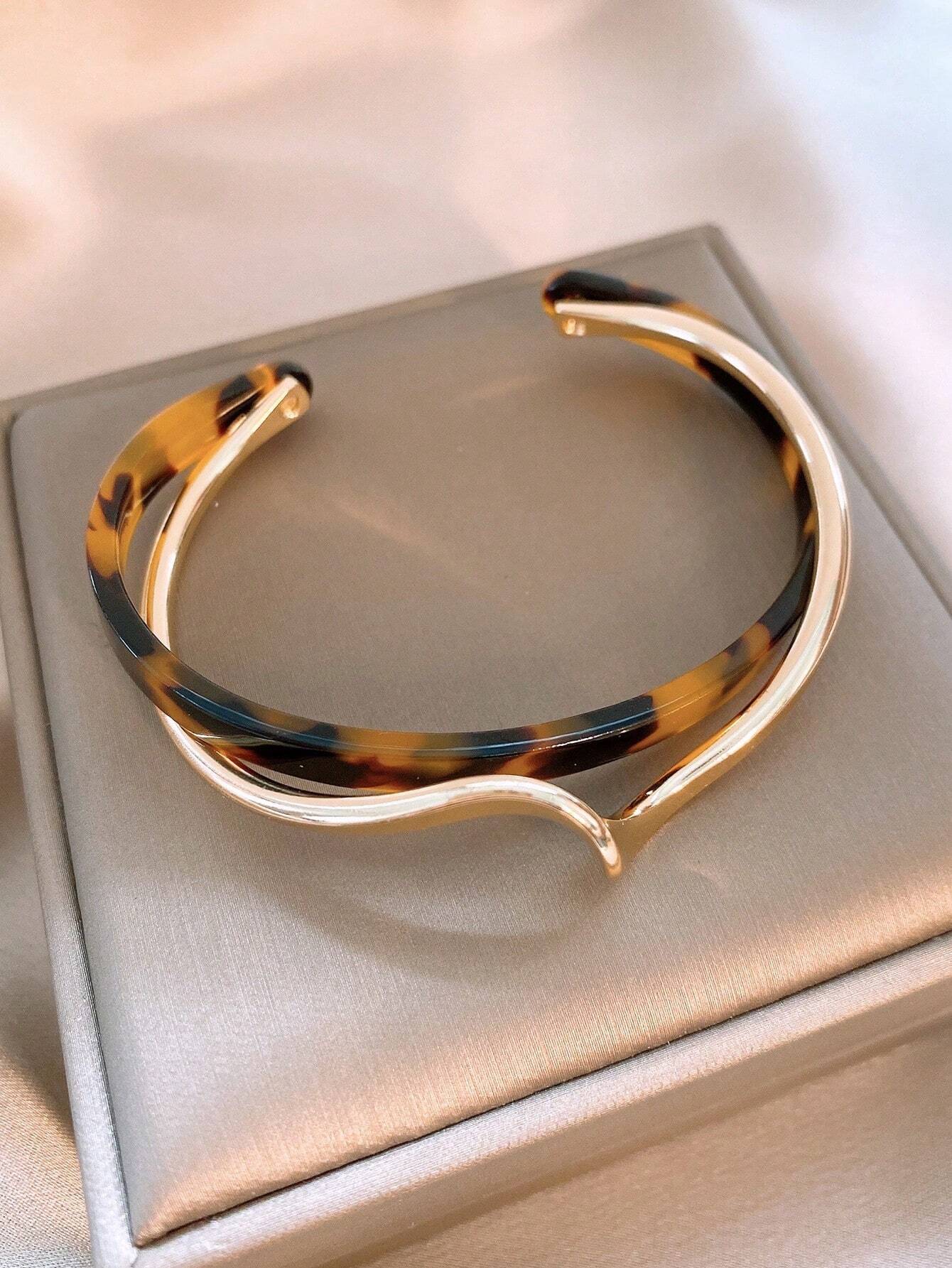 Structured Layered Cuff Bangle: Timeless Elegance